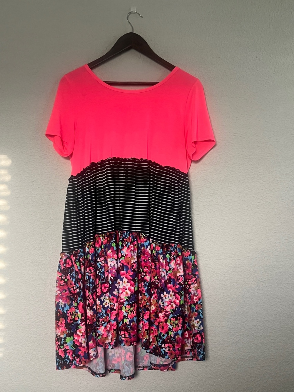 Paisley Grace Neon Pink Floral Colorblock Dress Size M